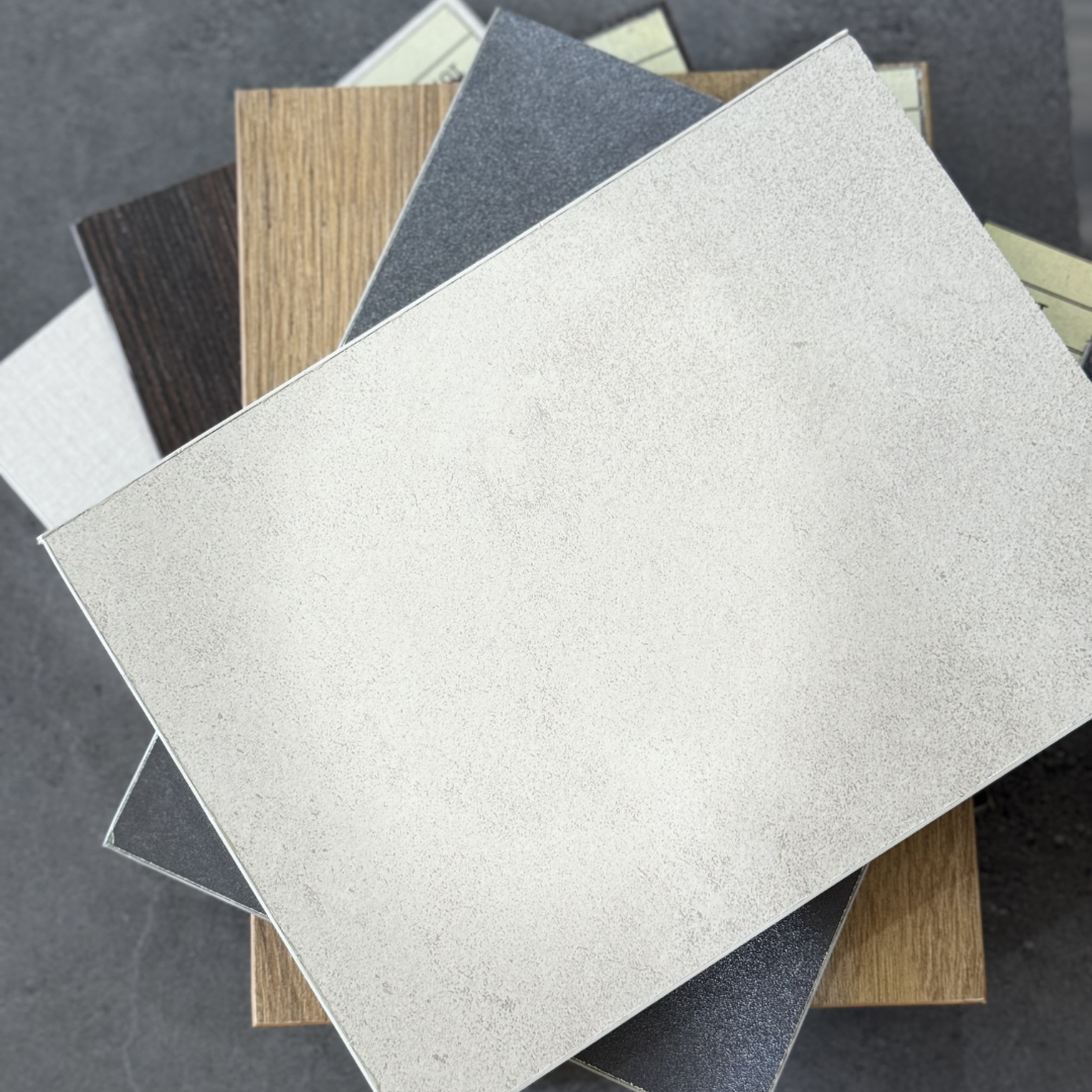 high quality MDF size:305cm*120cm*18mmwhite price:13rcolorful price:15r